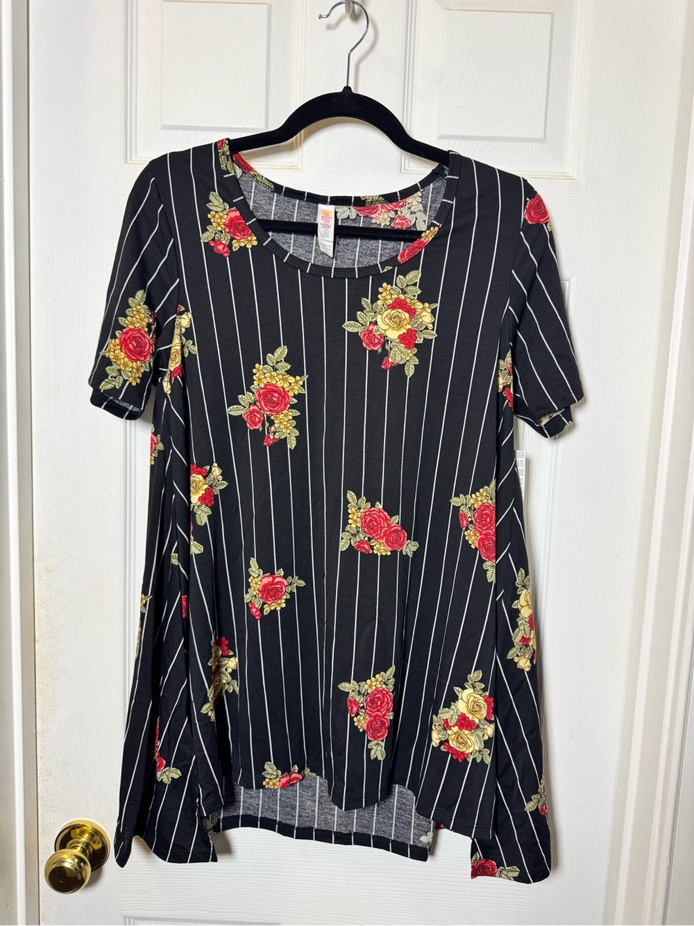 LuLaRoe Black Pinstripe Swing Top with Red & Yellow Roses perfect T